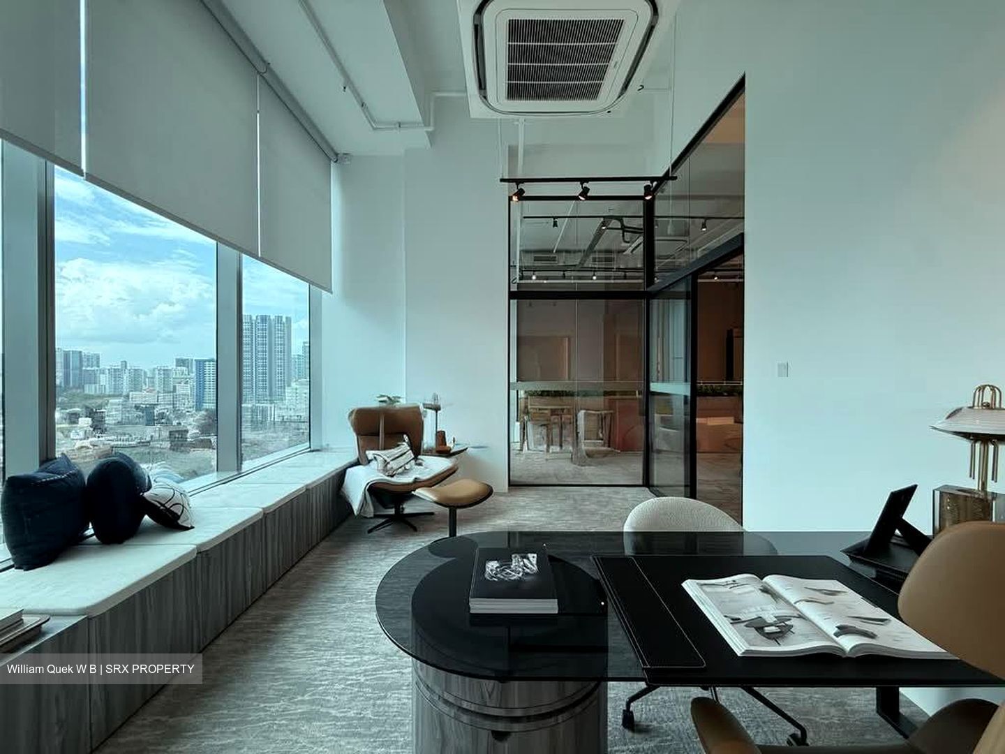 Arc 380 (D8), Office #532390901